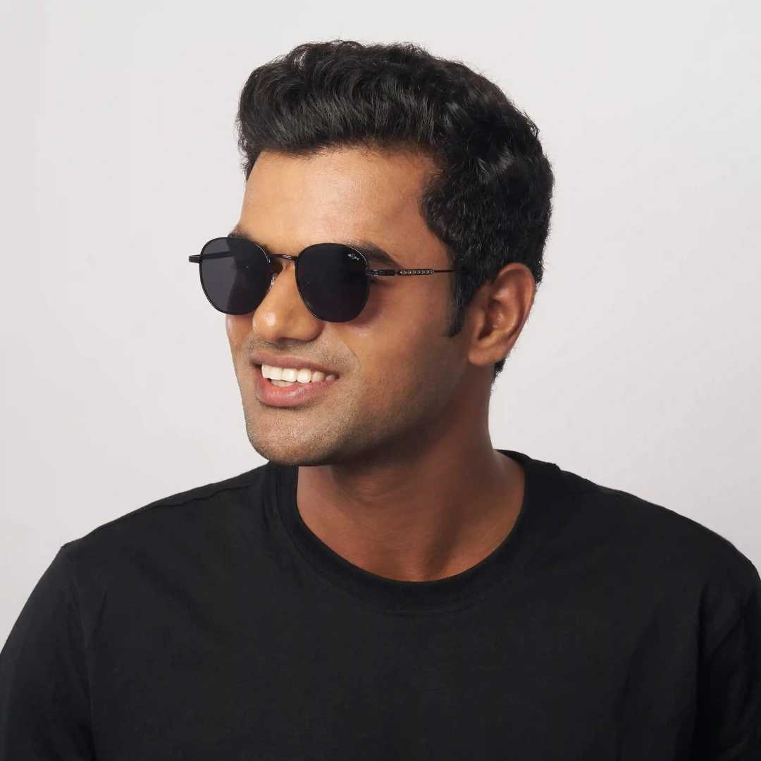 MOONX CLASSIC STREAK – Polarised Round Metal Frame Sunglasses (Unisex)