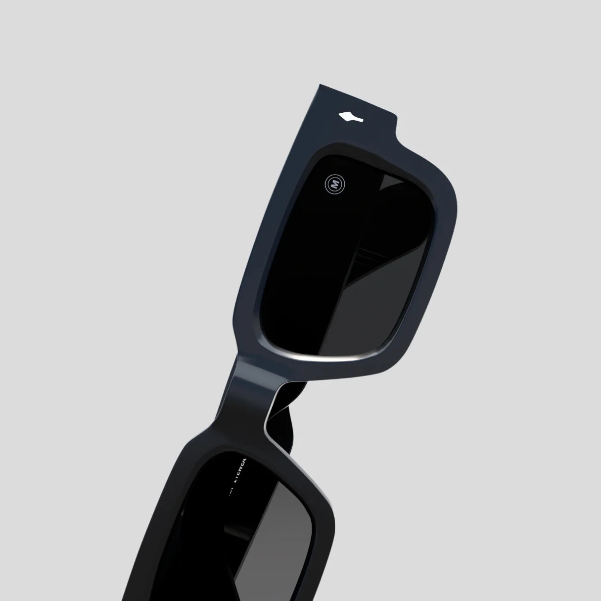 MOONX ATLAS – UV400 Bold & Rectangular Sunglasses (Unisex)