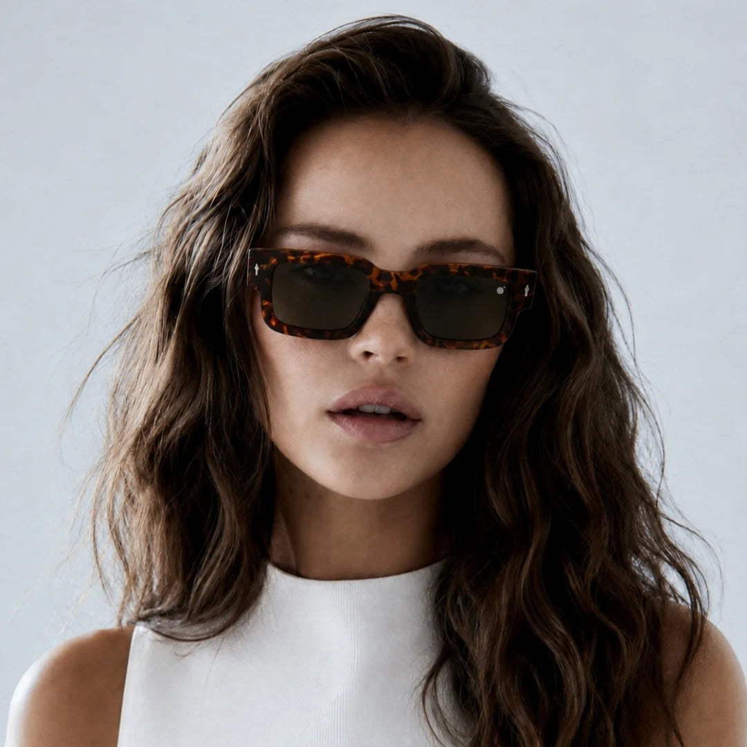 MOONX ATLAS S5 – UV400 Bold & Rectangular Sunglasses (Unisex)