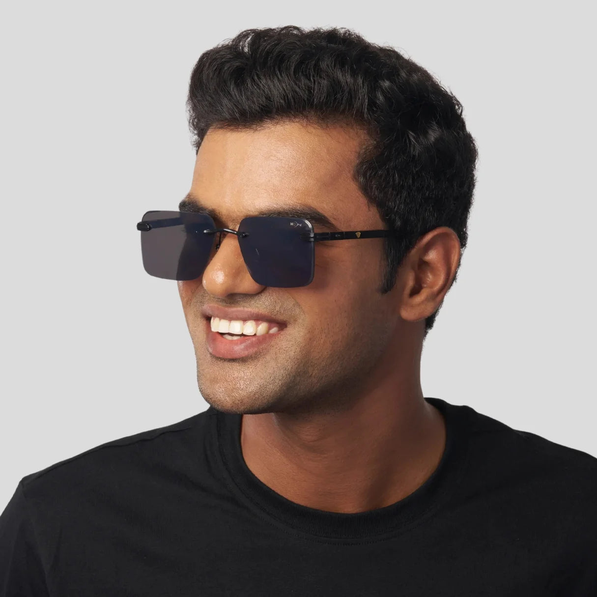 MOONX CALLISTO S1 – UV400 Rimless Rectangular Sunglasses (Unisex)