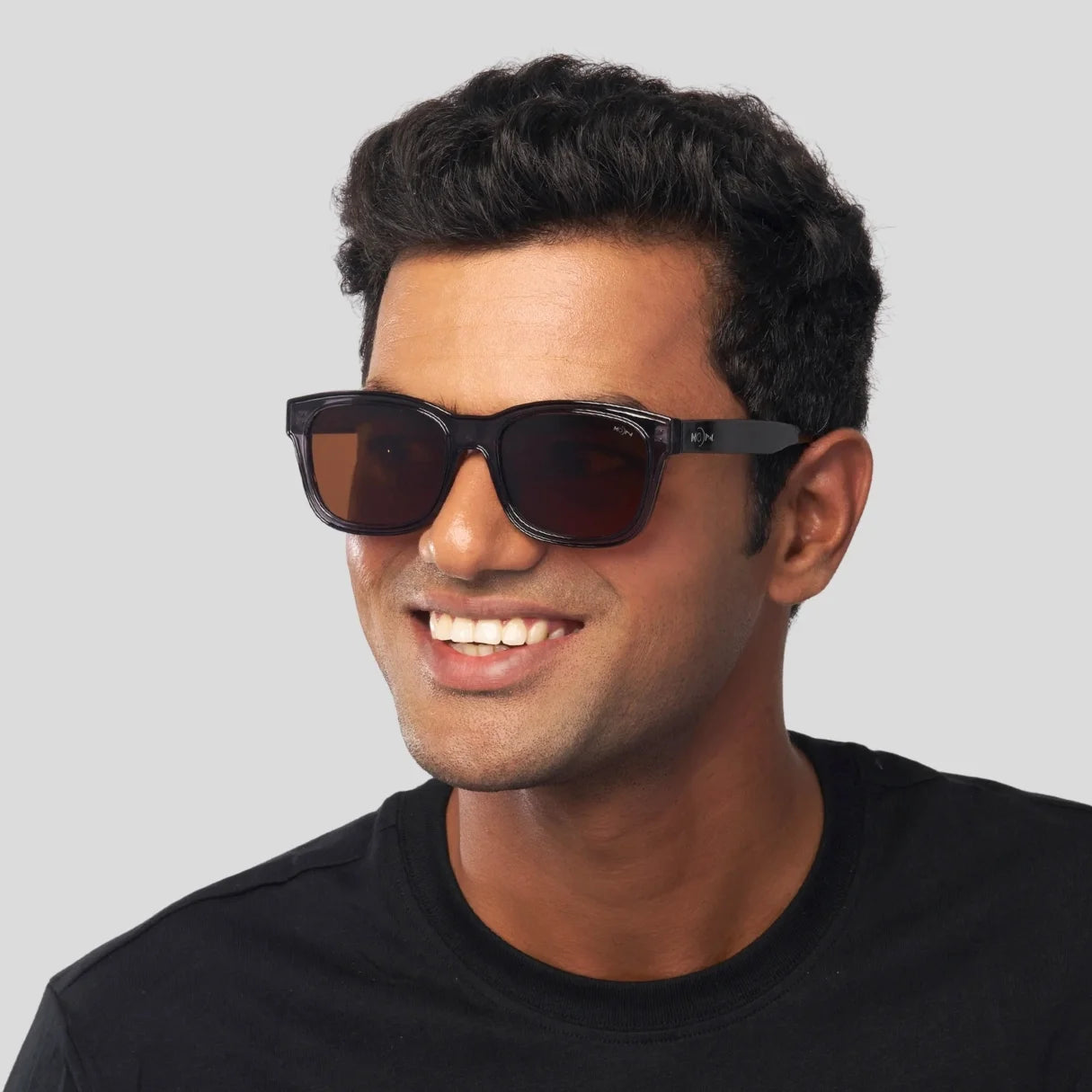 MOONX MENSIS S7 – UV400 Rectangular Sunglasses (Unisex)