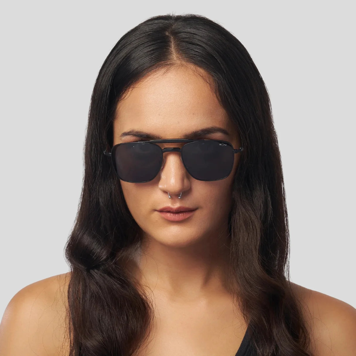 MOONX LEO – UV400 Double‑Bridge Compact Metal Sunglasses (Unisex)