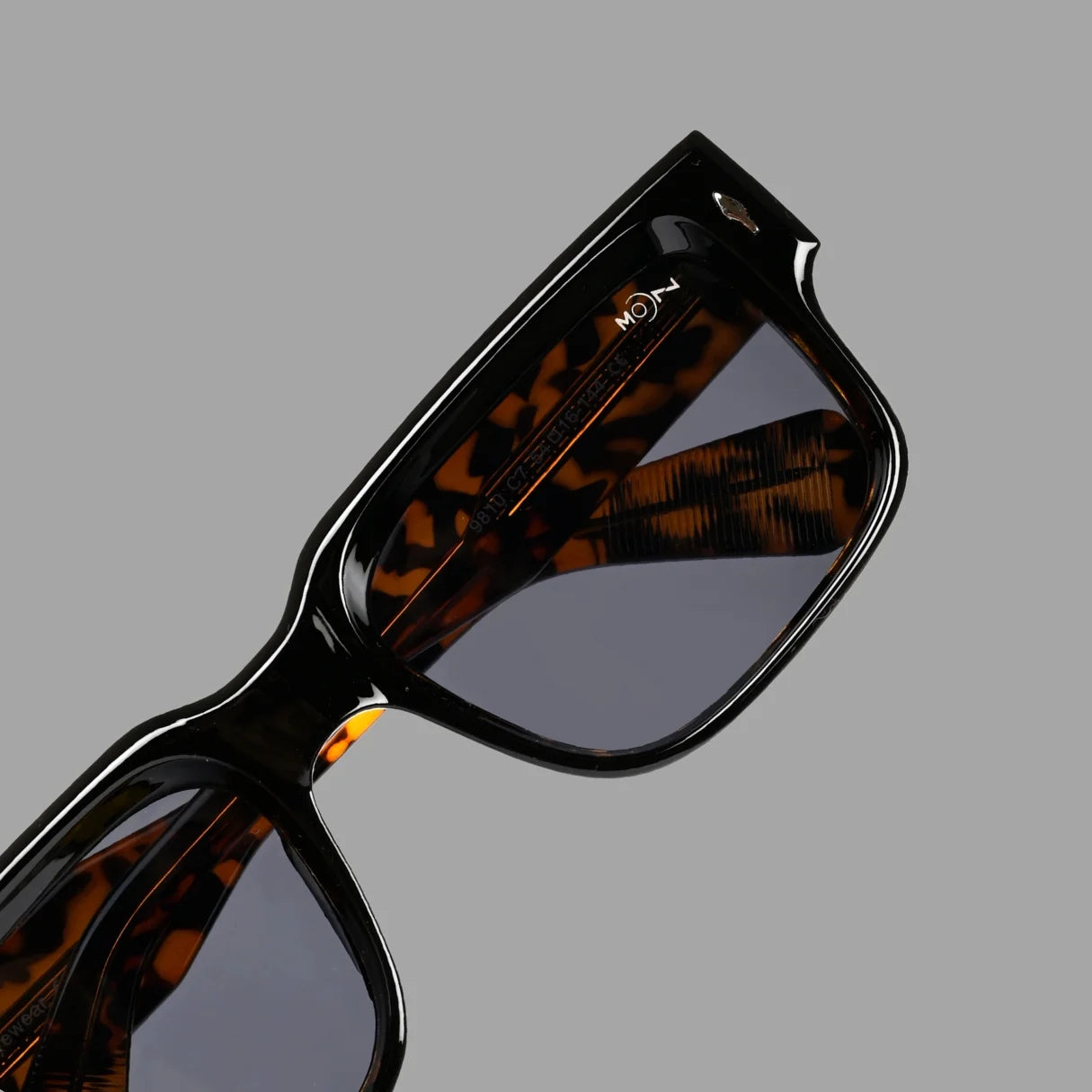 MOONX SUPERMOON S7 – UV400 Rectangular Frame Sunglasses (Unisex)
