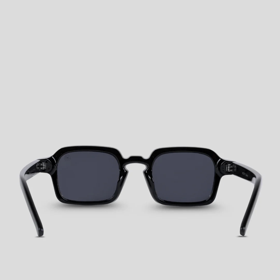 MOONX SPECTRA S1 – UV400 Minimalist Rectangular Sunglasses (Unisex)