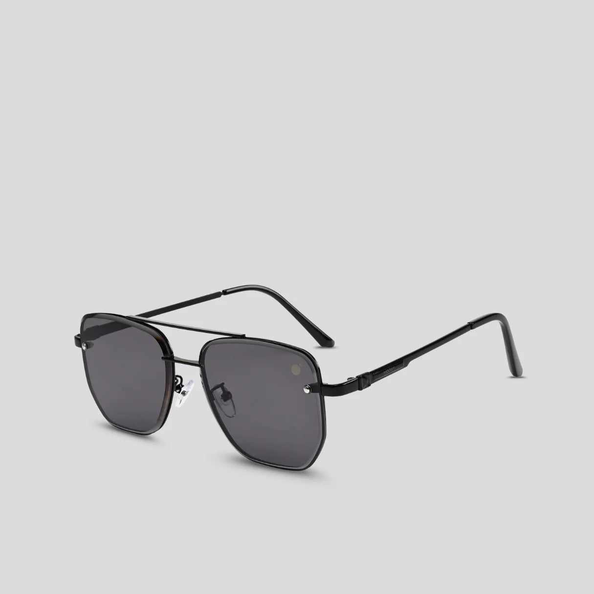 MOONX CELEBRITY BLACK – UV400 Celebrity Inspired Sunglasses (Unisex)