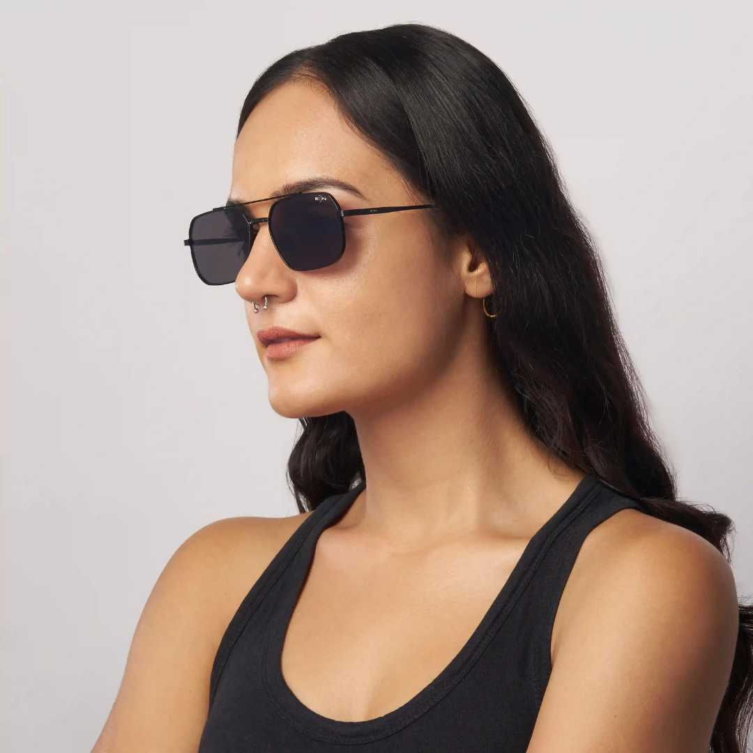 MOONX Z-AUTONOE S1 – UV400 Rectangular Metal Frame Sunglasses (Unisex)