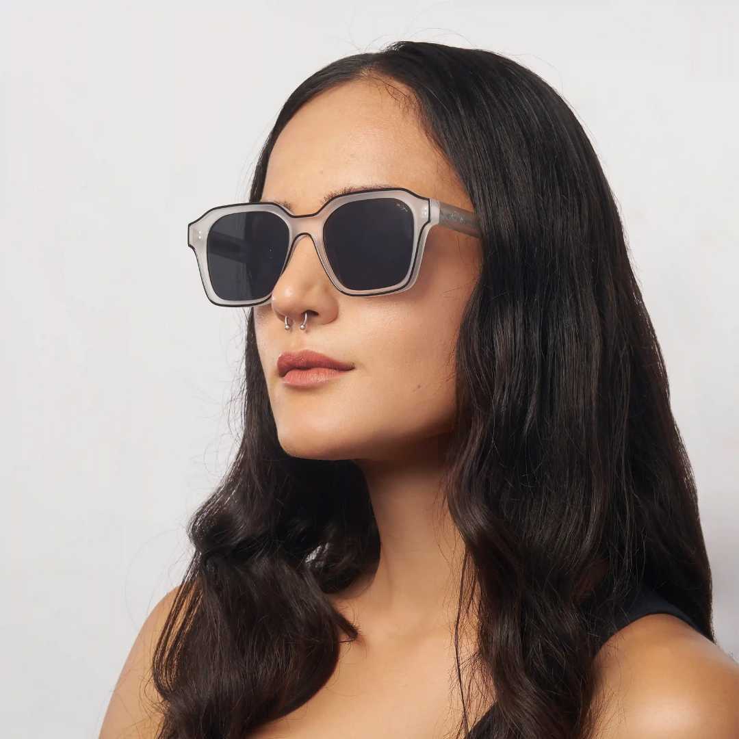 MOONX MARE S7 – UV400 Rectangular Sunglasses (Unisex)