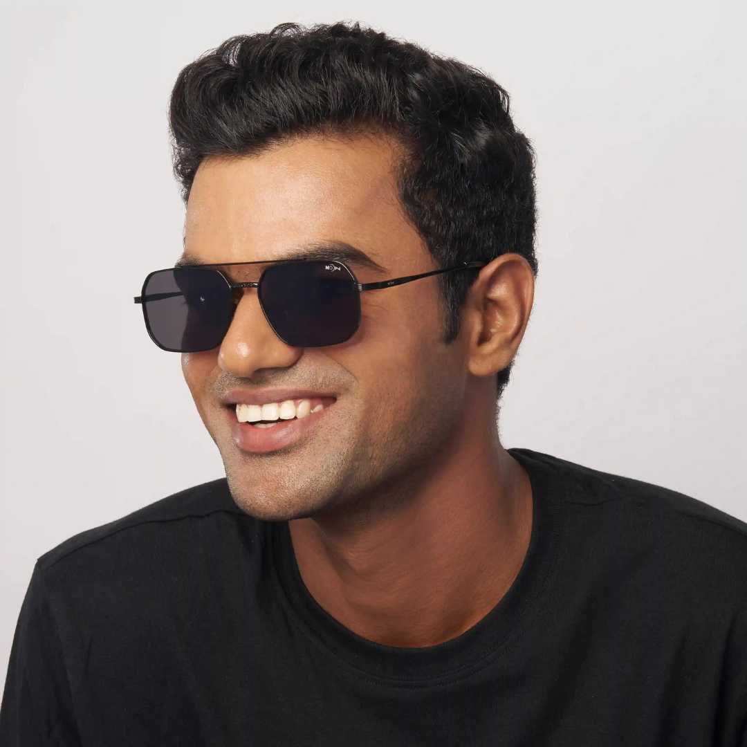 MOONX Z-AUTONOE S1 – UV400 Rectangular Metal Frame Sunglasses (Unisex)