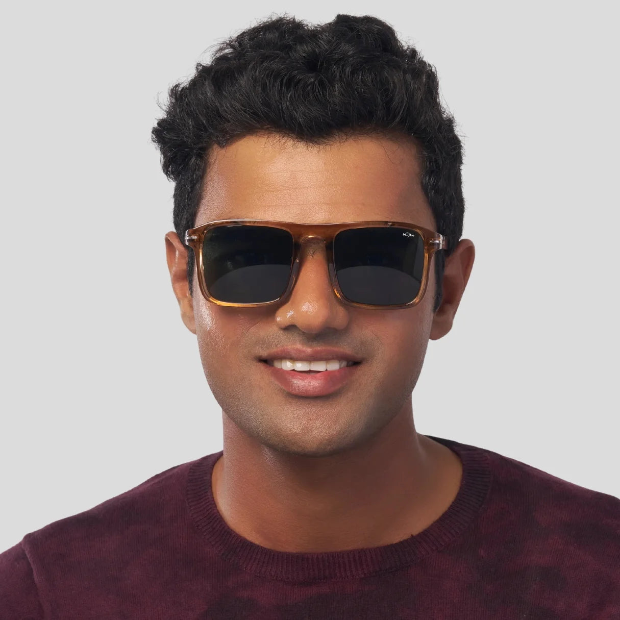 MOONX CRISIUM S1 – UV400 Trending Rectangular Sunglasses (Unisex)
