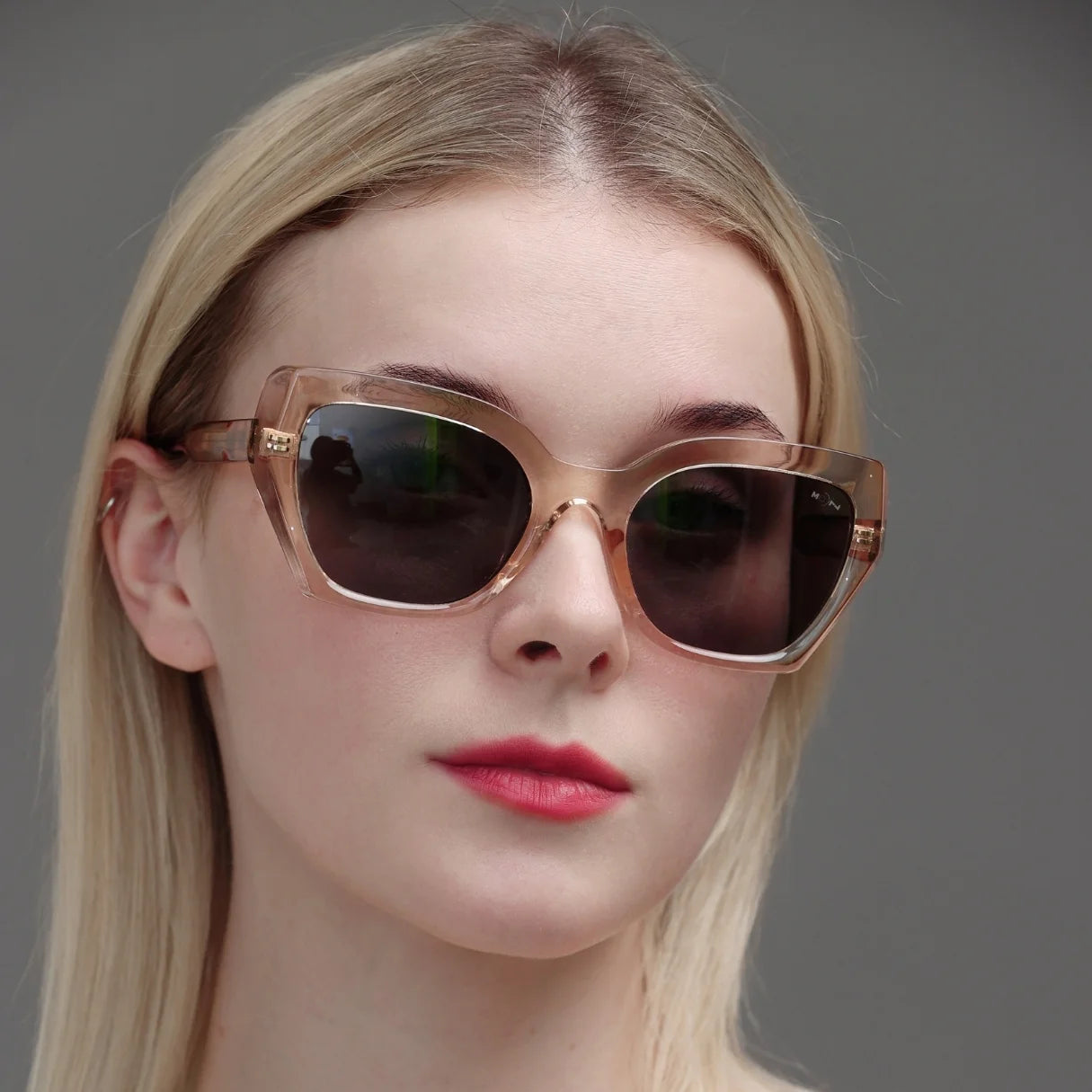 MOONX CYNTHIA S4 – UV400 Oversized Sunglasses (Women)
