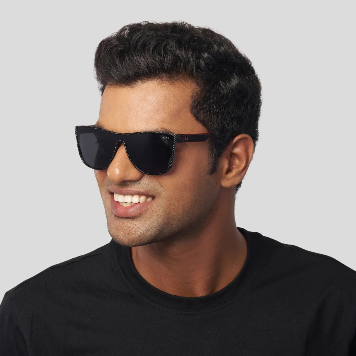 MOONX LYNX – Polarised Classic Rectangular Sunglasses (Unisex)