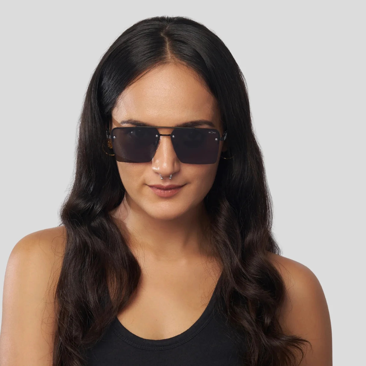 MOONX ICONIC S3 – UV400 Square Metal Frame Sunglasses (Unisex)