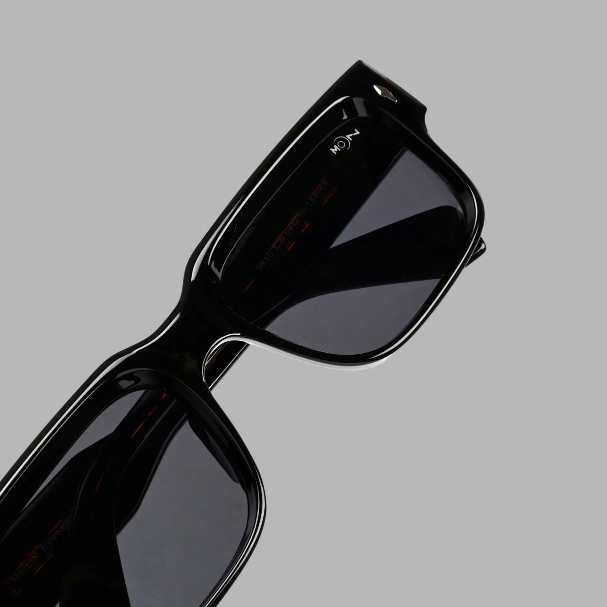 MOONX SUPERMOON S1 – UV400 Rectangular Frame Sunglasses (Unisex)